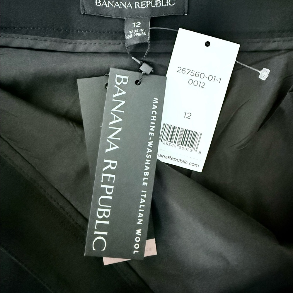 NWT Banana Republic Machine-Washable Italian Wool Skirt in Black Size 12 - Picture 3 of 3